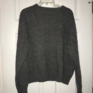 Men’s vineyard vines sweater